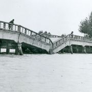 1937 - una grossa brenta provoco il cedimento di un pilone